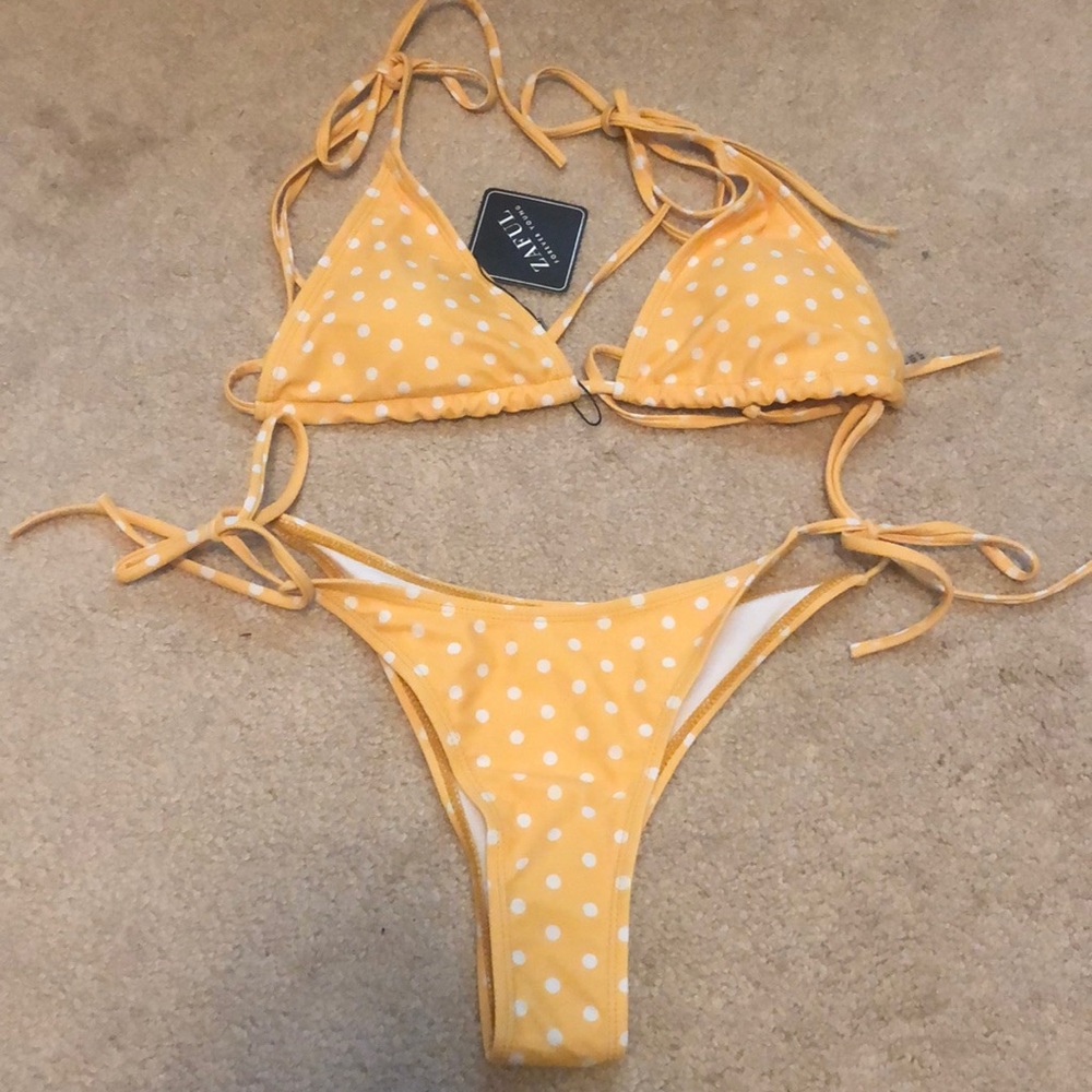 Polkadot bikini